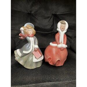 9” Vintage ATLANTIC MOLD CO. Singing Christmas Carolers, Hand Painted